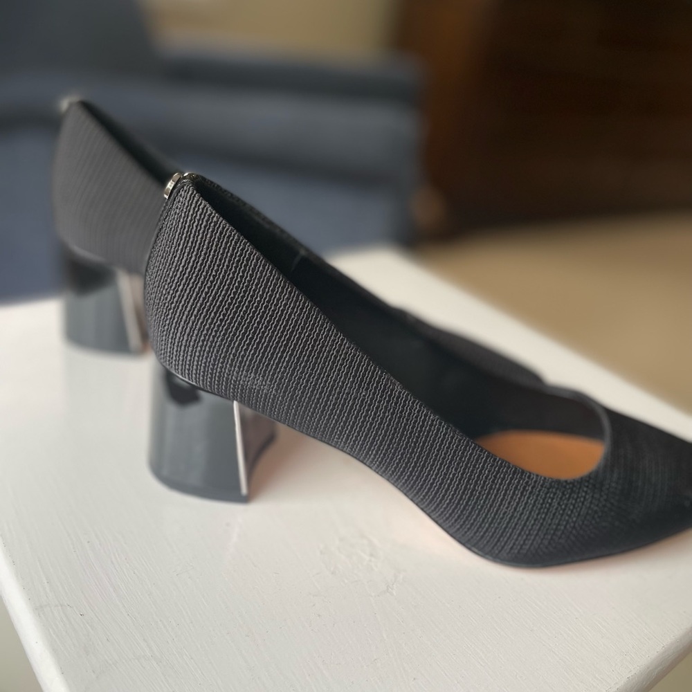 Donald Pliner Suzette Black Women's Heels